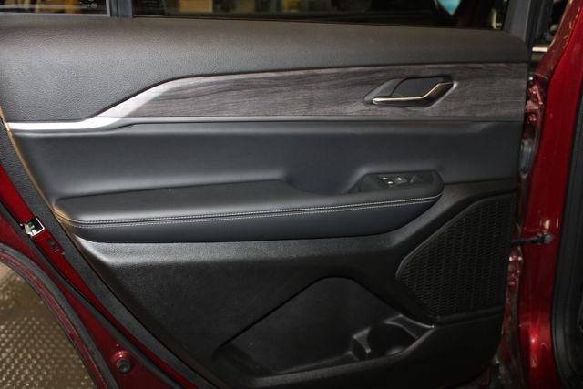 Used 2024 Jeep Grand Cherokee L Limited image 31