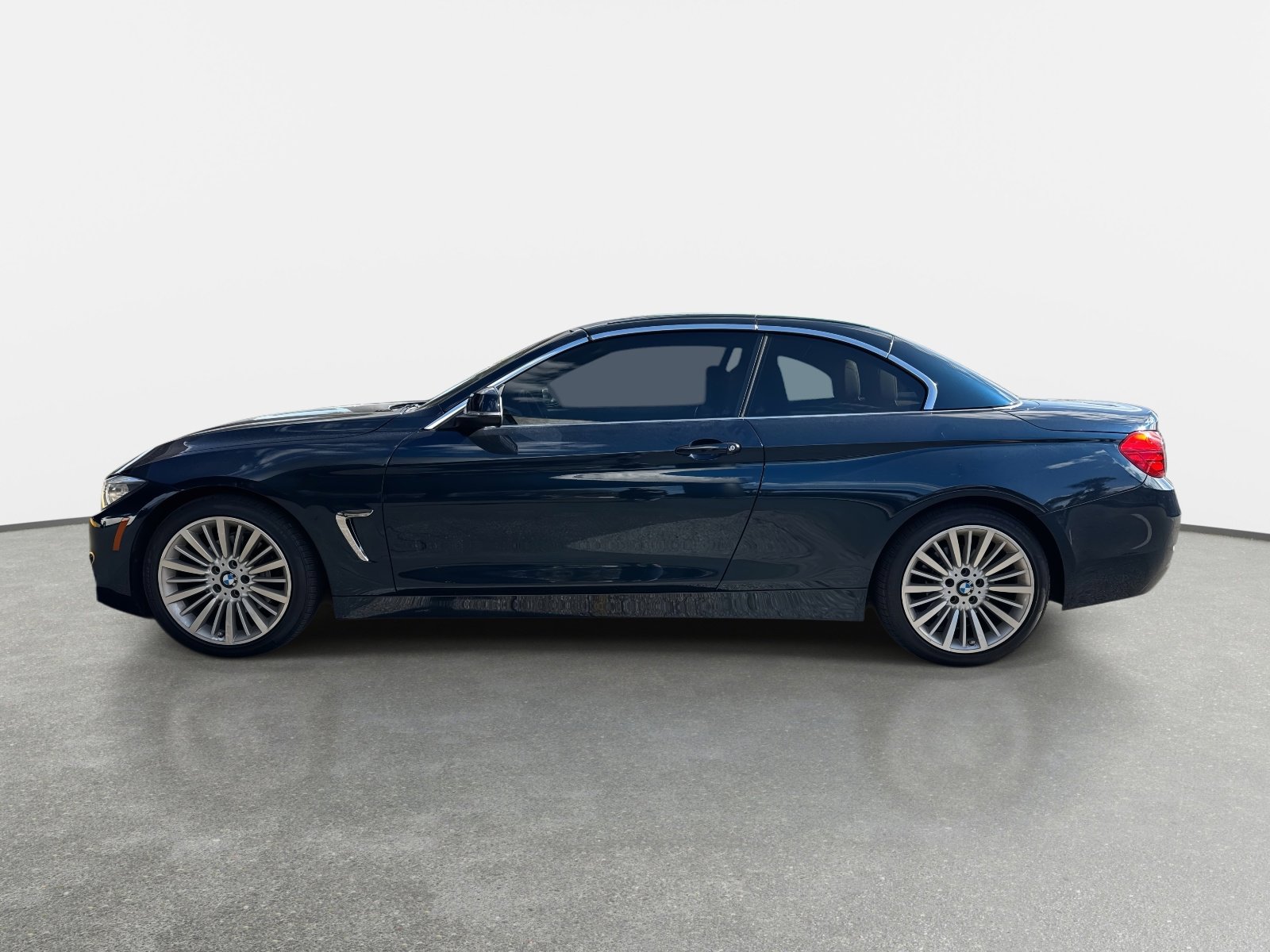 Used 2015 BMW 428i Convertible image 6