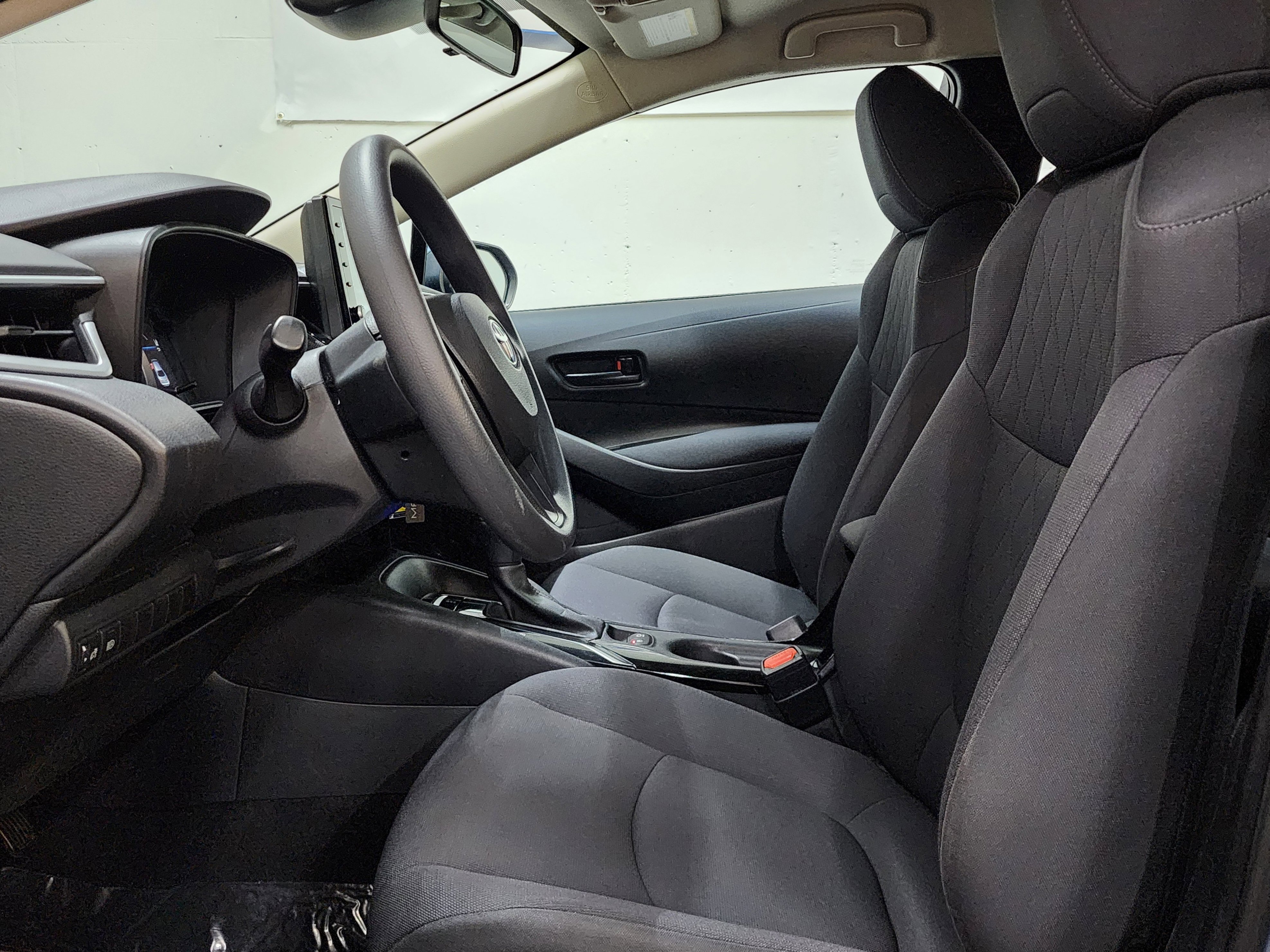 Used 2022 Toyota Corolla LE image 14