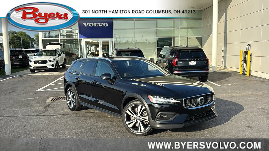 Used 2025 Volvo V60 B5 Cross Country Plus