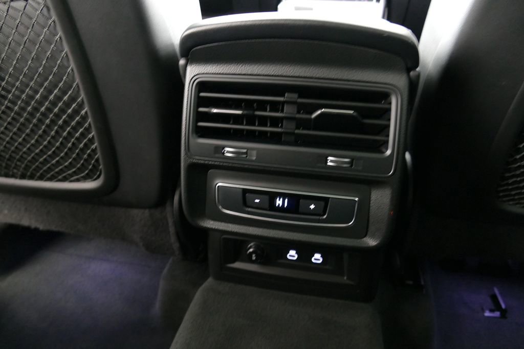 Used 2025 Audi Q7 3.0T Premium Plus AWD/4WD image 5