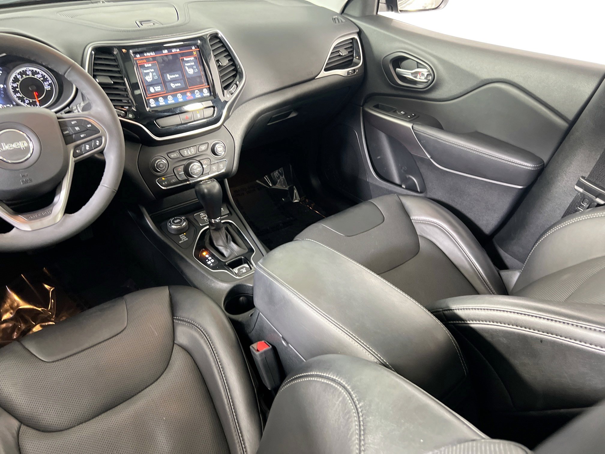 Used 2022 Jeep Cherokee Limited AWD/4WD image 23