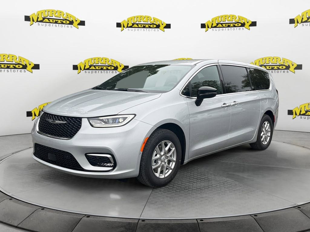 New 2026 Chrysler Pacifica Select FWD image 1
