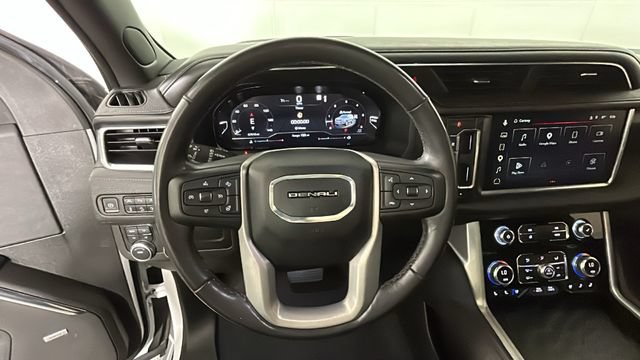 Used 2023 GMC Yukon Denali AWD/4WD image 14