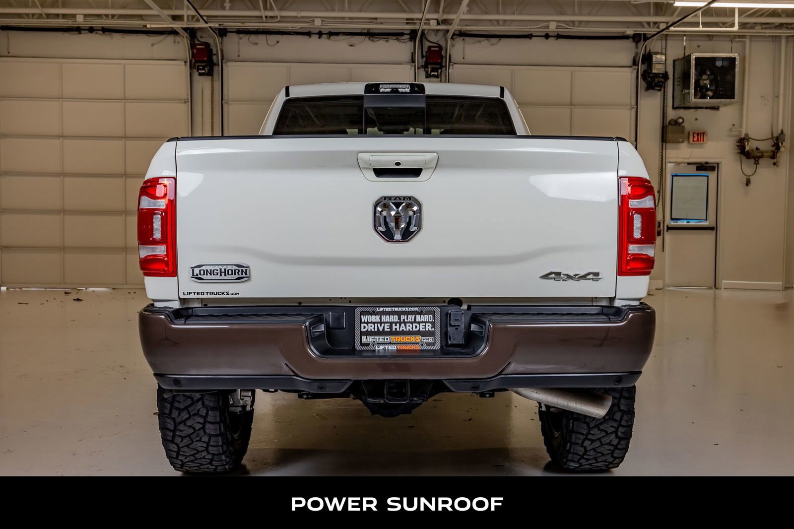 Used 2024 RAM 2500 Limited w/ Towing Technology Group AWD/4WD image 8