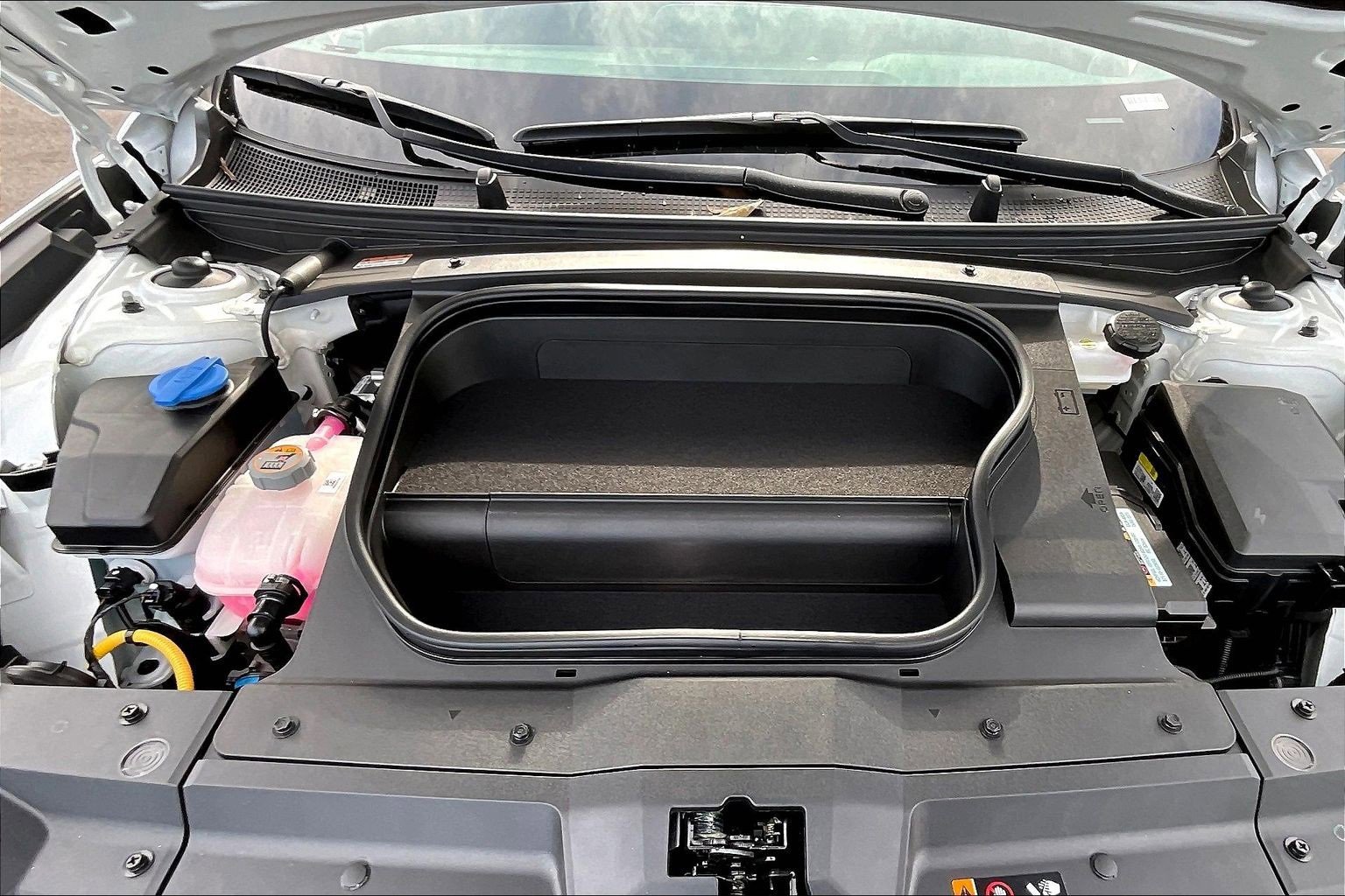 New 2025 Hyundai Ioniq 6 SE image 11