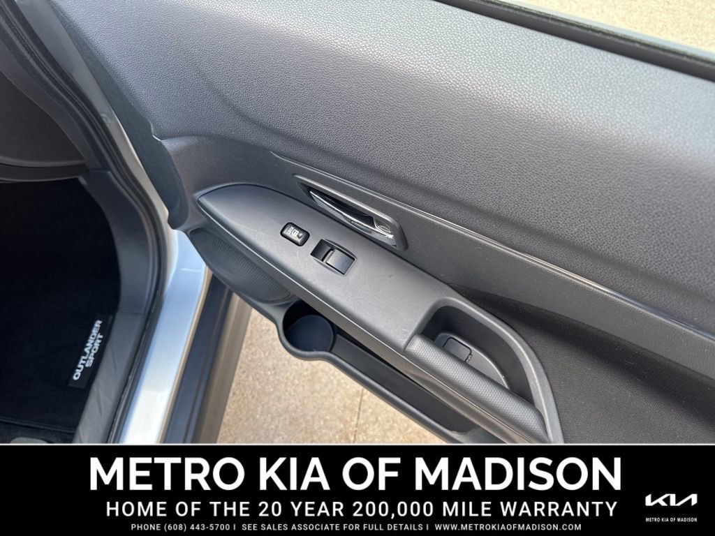 Used 2025 Mitsubishi Outlander Sport ES image 33