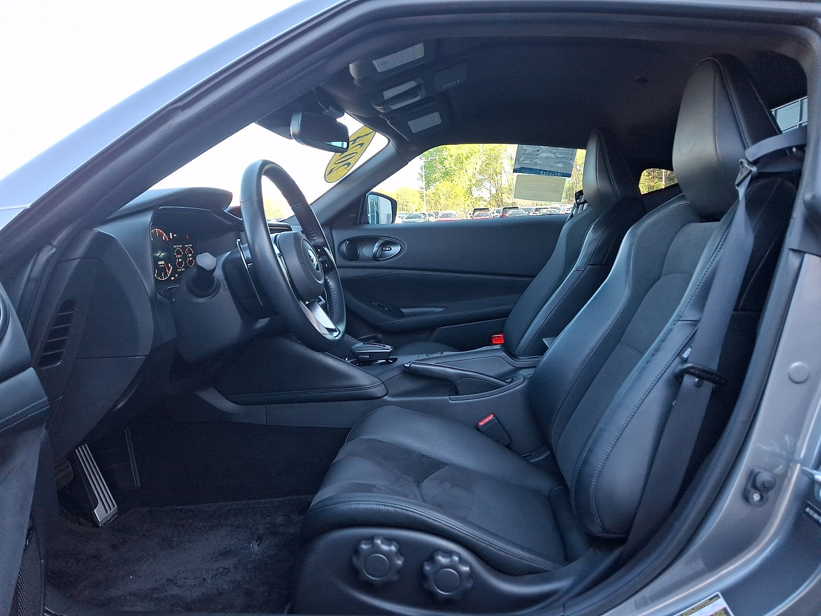 Used 2024 Nissan Z Performance w/ Floor Mat Package RWD image 13