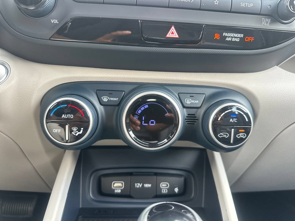 New 2026 Hyundai Venue SEL FWD image 17