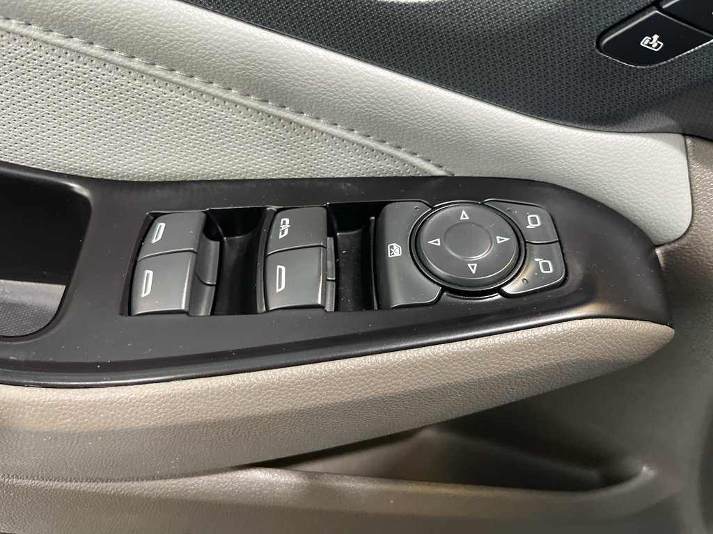 Used 2019 Chevrolet Traverse Premier w/ Driver Confidence II Package image 31
