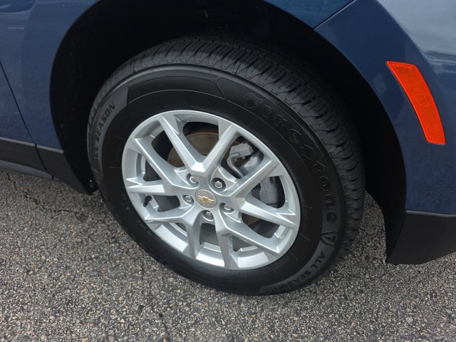 Used 2024 Chevrolet Equinox LT AWD/4WD image 9