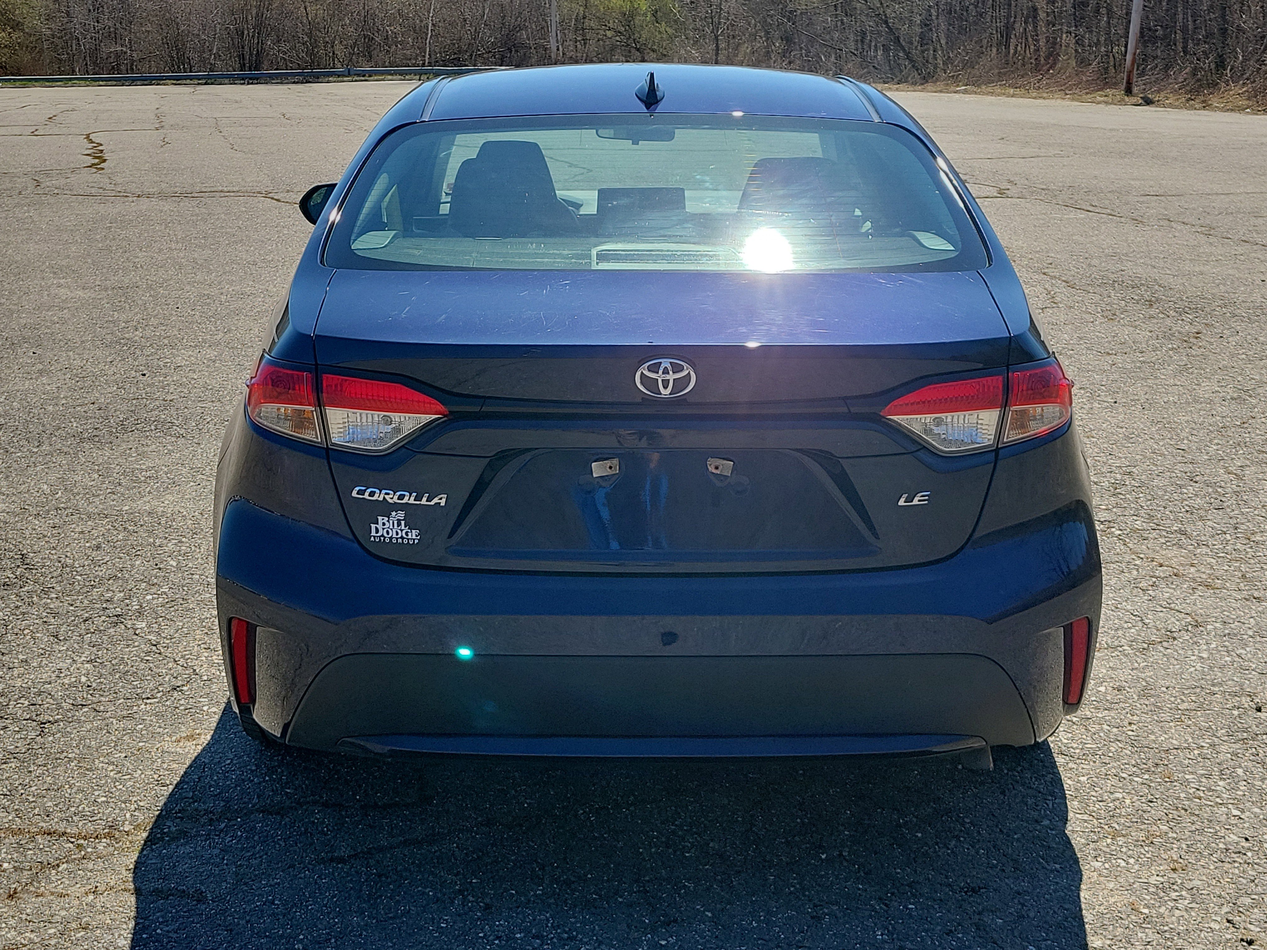 Used 2022 Toyota Corolla LE FWD image 6