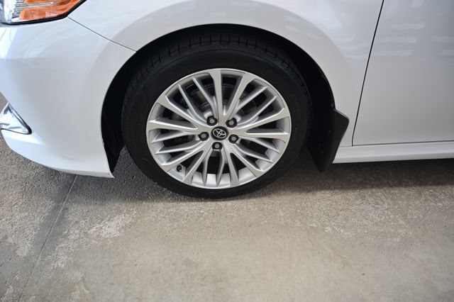 Used 2018 Toyota Camry XLE FWD image 29