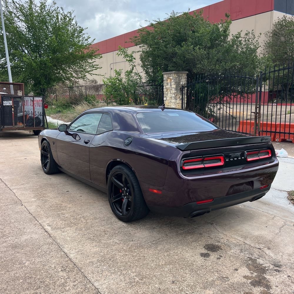 Used 2022 Dodge Challenger SRT Hellcat w/ Plus Package RWD image 4