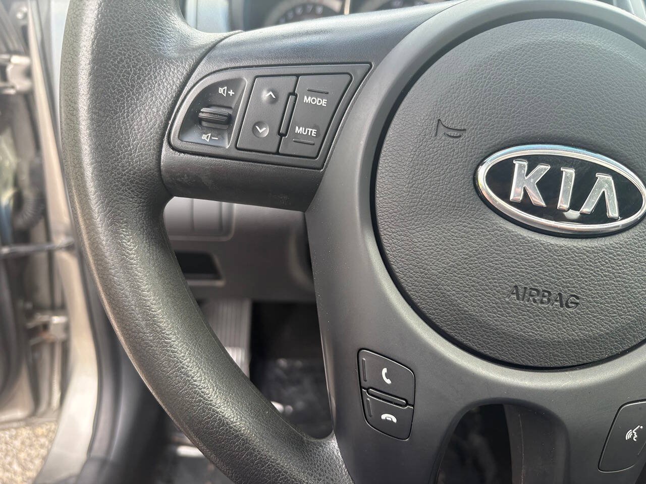 Used 2013 Kia Forte EX w/ Premium Pkg FWD image 19