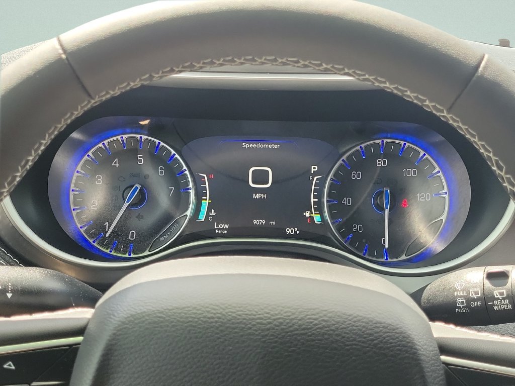 Used 2026 Chrysler Pacifica Select FWD image 22