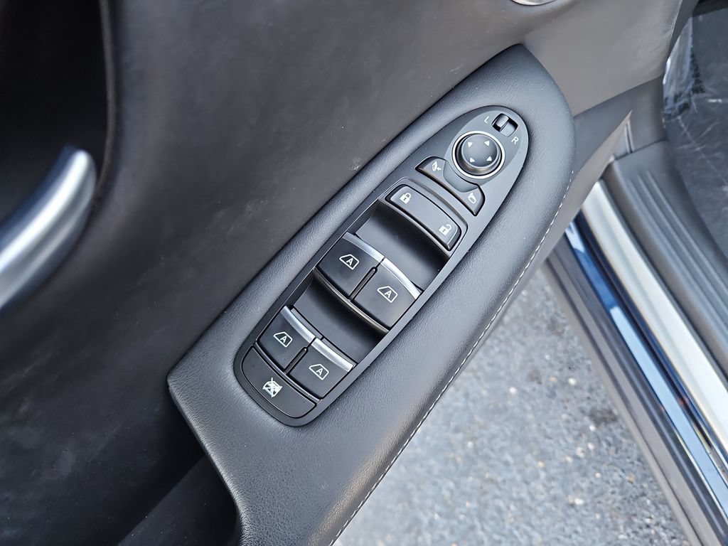 Used 2023 INFINITI QX50 Sport FWD image 30