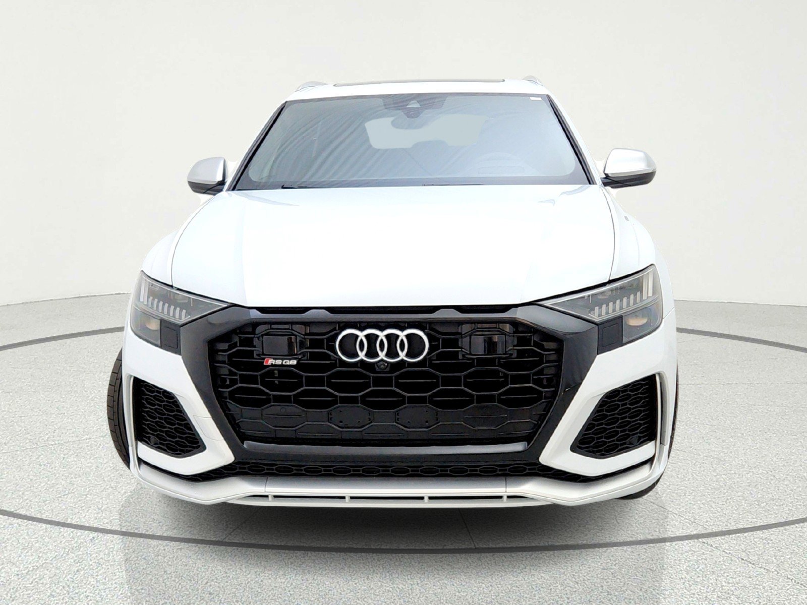 Used 2022 Audi RS Q8 w/ Luxury Package image 3
