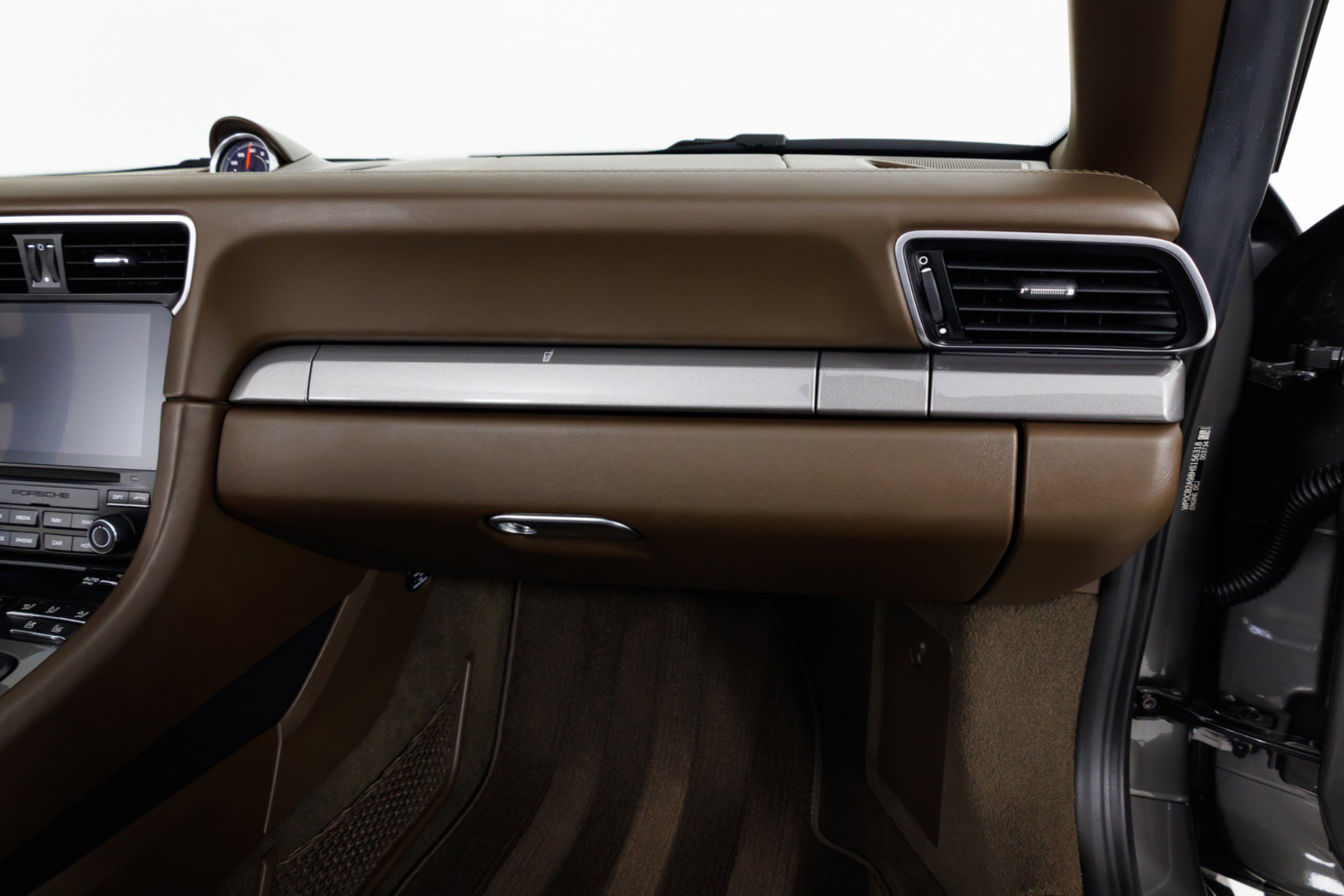 Used 2017 Porsche 911 Carrera GTS image 41