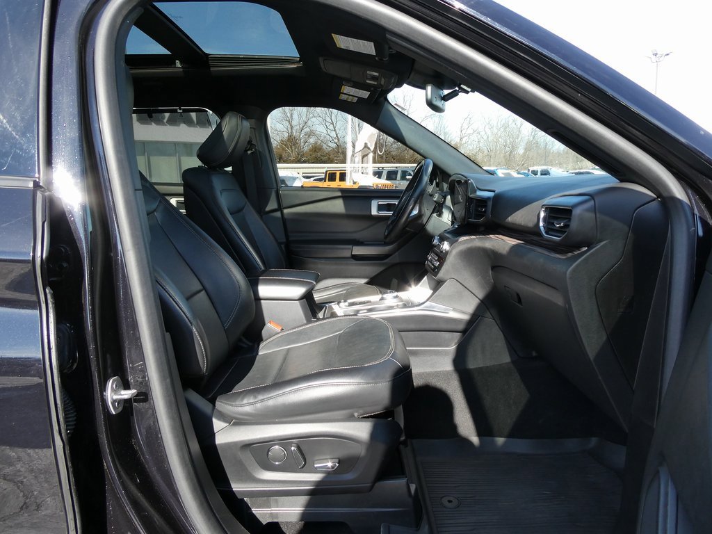 Used 2020 Ford Explorer Limited image 13