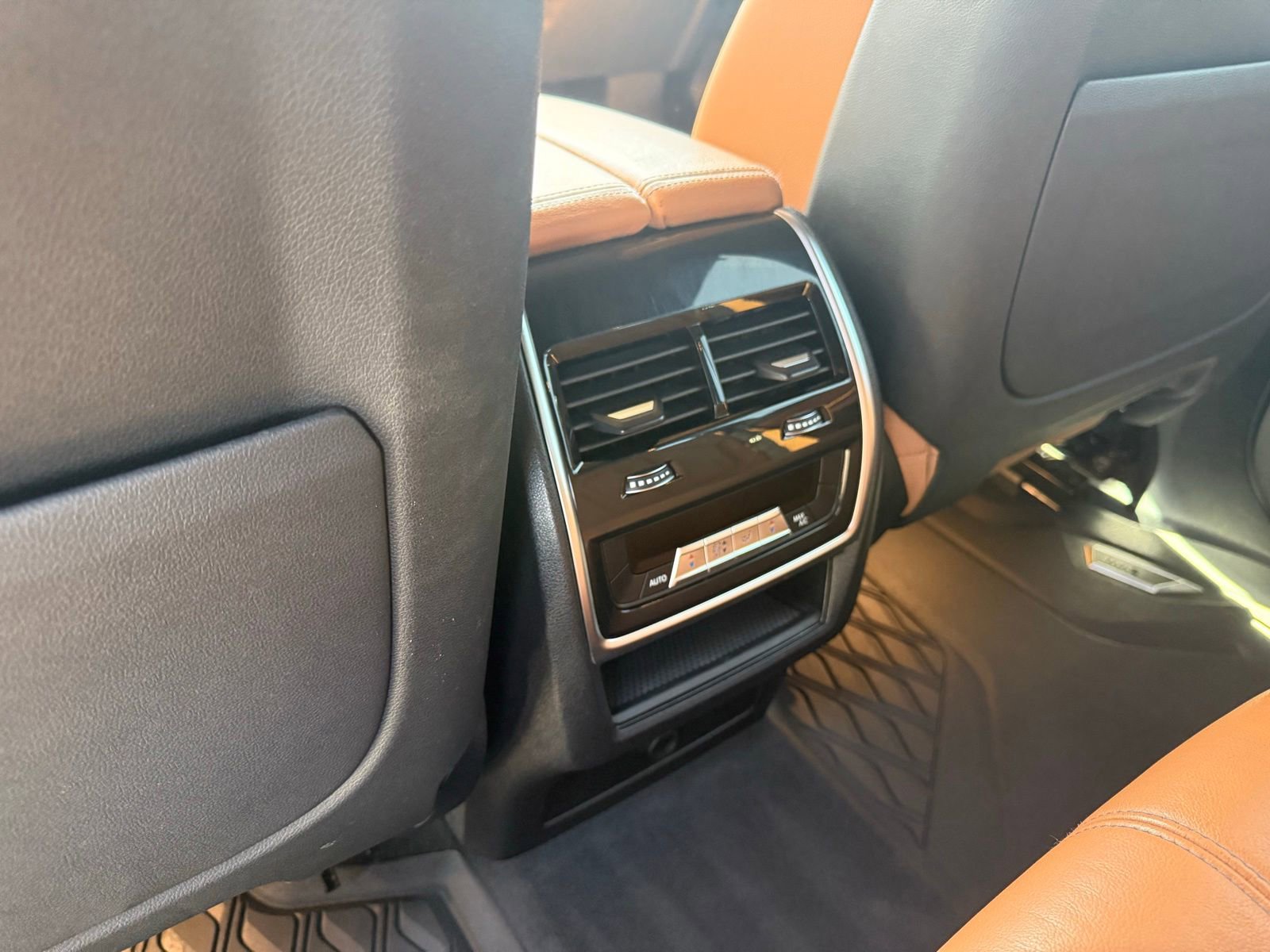 Used 2021 BMW X5 xDrive45e w/ Premium Package 2 AWD/4WD image 29