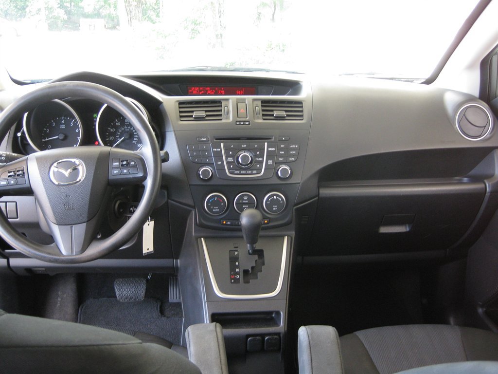Used 2015 MAZDA MAZDA5 Sport FWD image 24