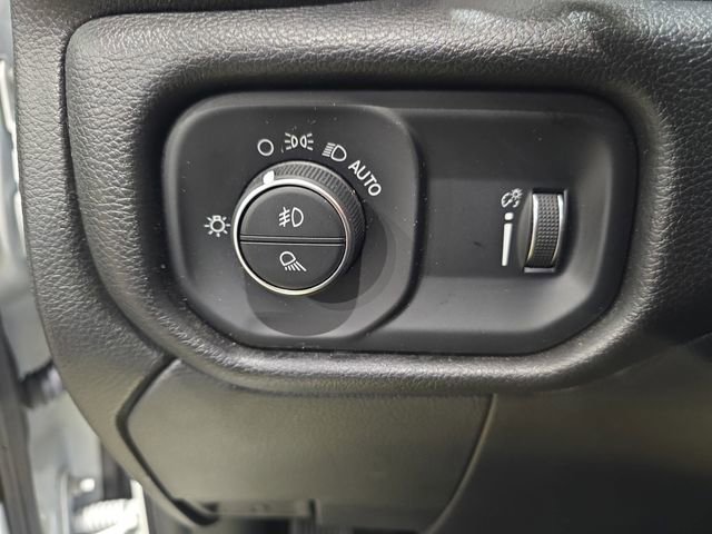 Used 2022 RAM 2500 Tradesman RWD image 25