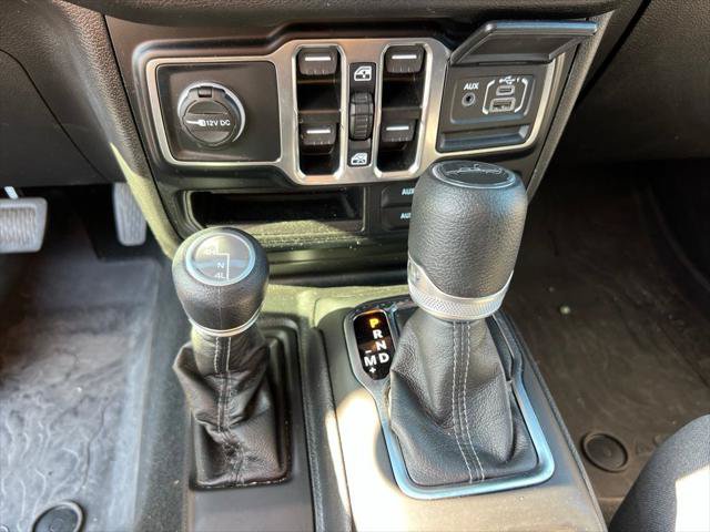 Certified 2024 Jeep Gladiator Sport AWD/4WD image 18