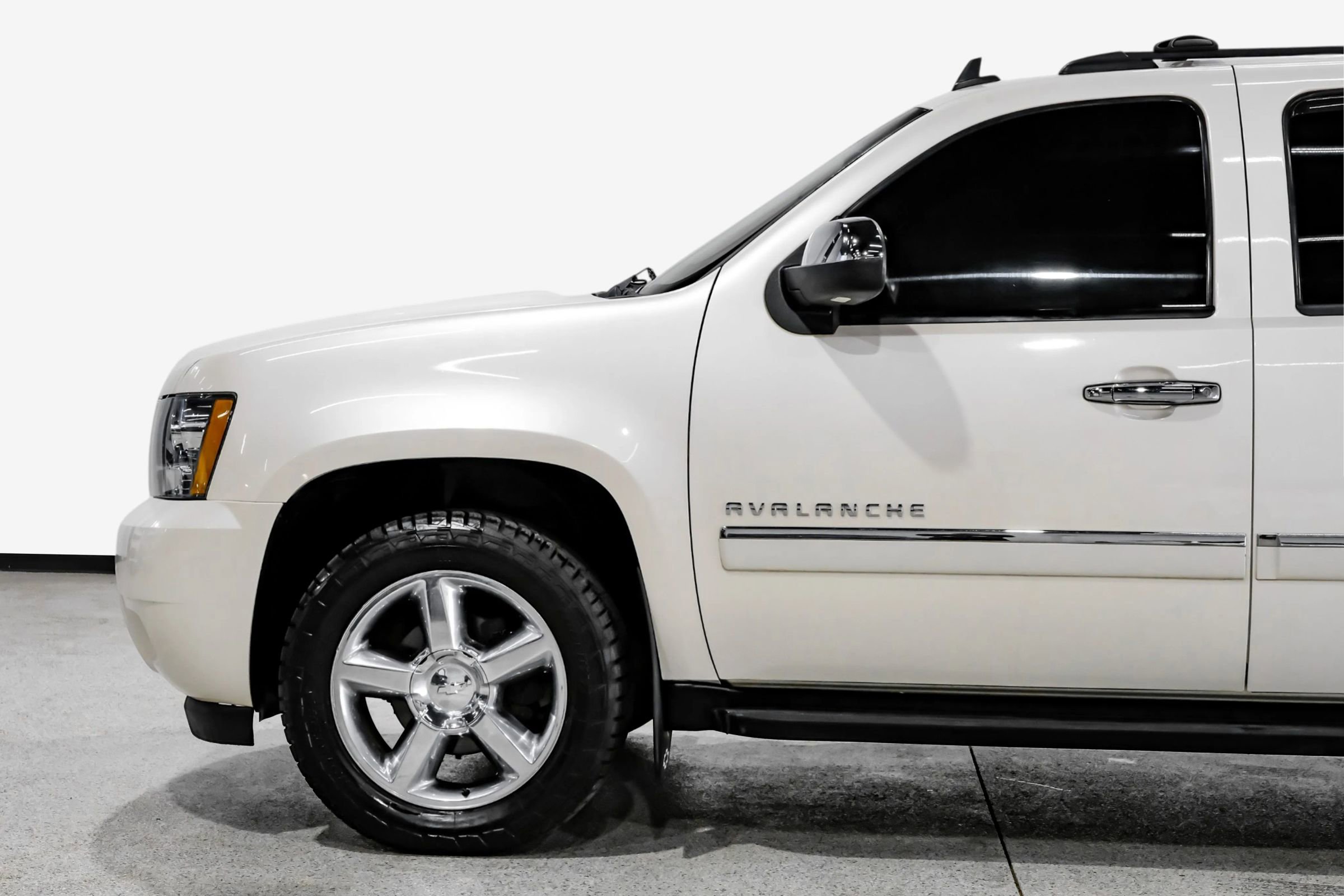 Used 2012 Chevrolet Avalanche LTZ image 18