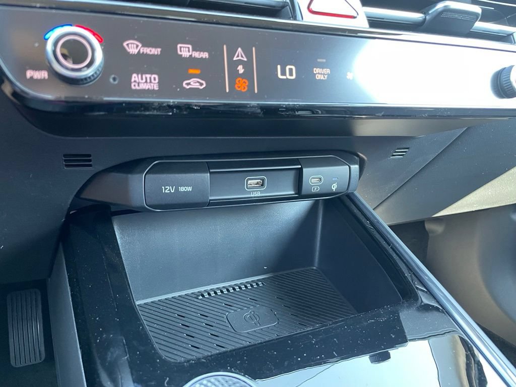 New 2026 Kia Niro EX FWD image 19
