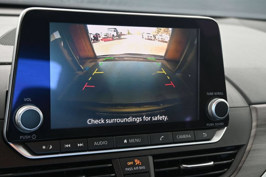 Used 2025 Nissan Altima 2.5 SV FWD image 25