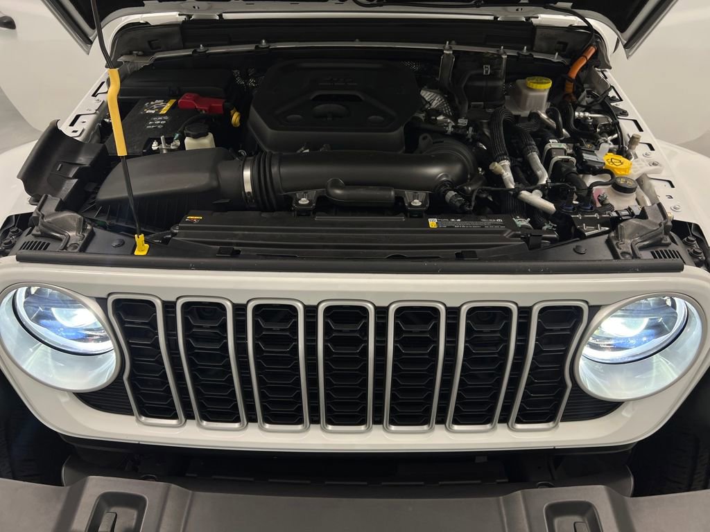 Used 2025 Jeep Wrangler Sahara 4xe image 62