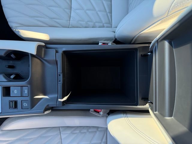New 2026 Nissan Sentra SL w/ Floor Mat Package FWD image 24