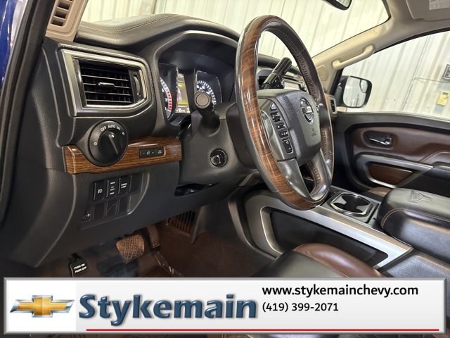 Used 2017 Nissan Titan Platinum Reserve image 42