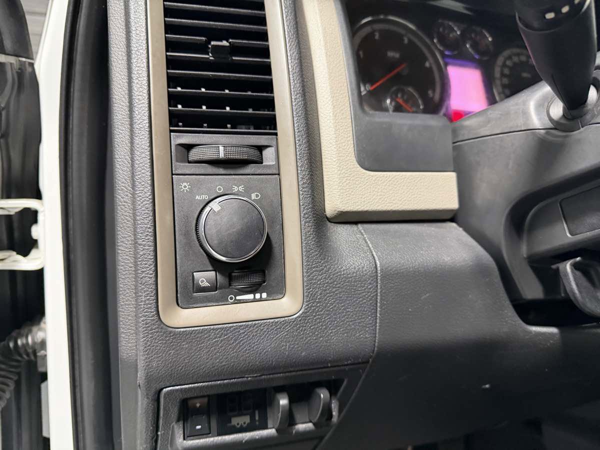 Used 2012 RAM 3500 ST w/ Chrome Appearance Group AWD/4WD image 16