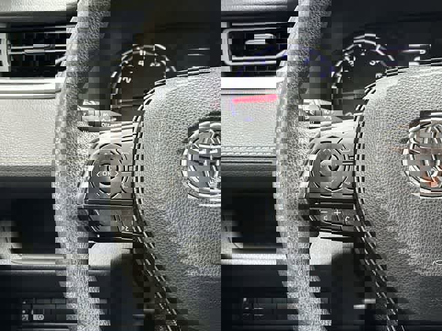 Used 2020 Toyota RAV4 XLE w/ Convenience Package image 9