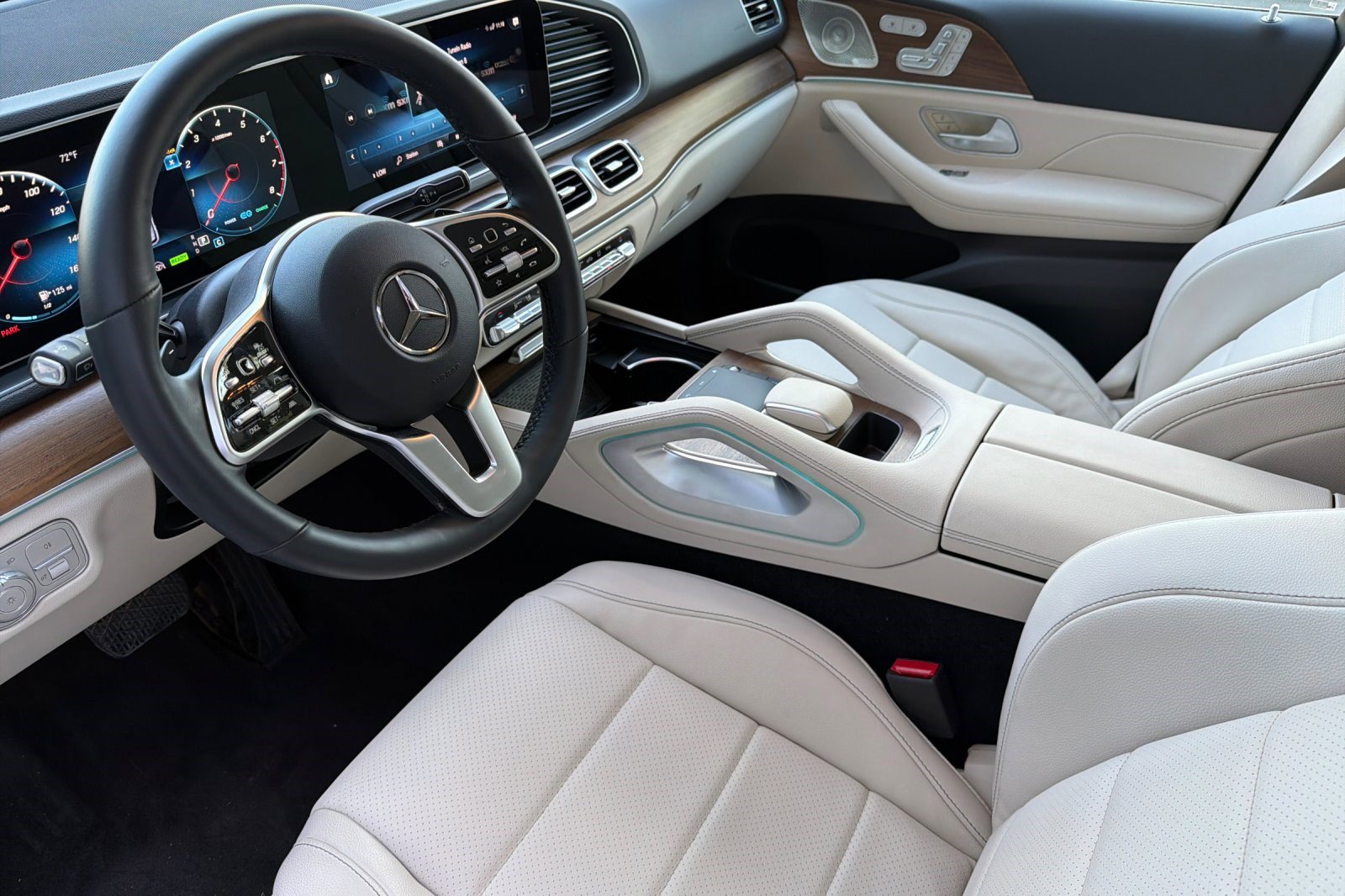 Used 2023 Mercedes-Benz GLE 450 4MATIC image 11