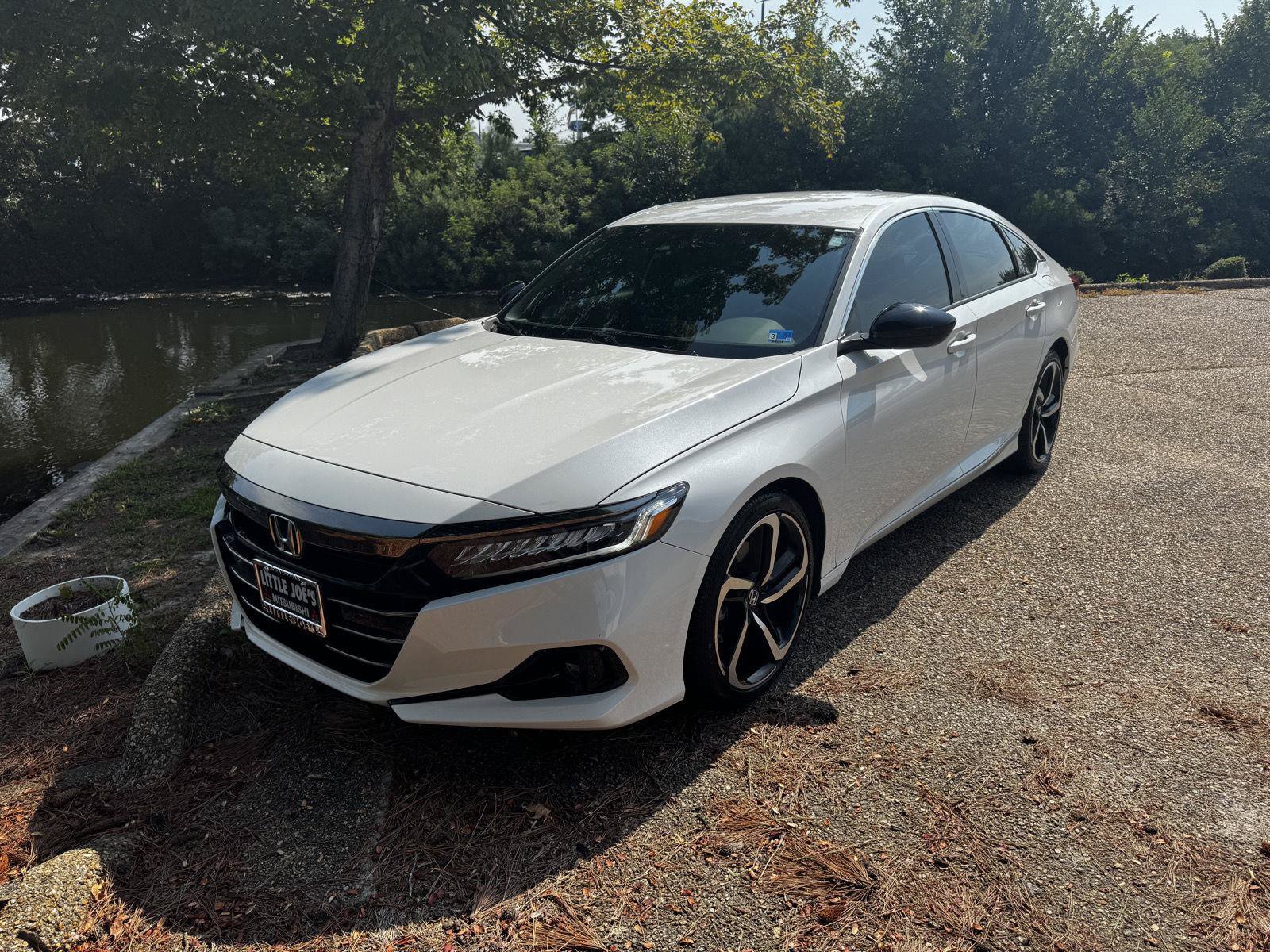 Used 2022 Honda Accord Sport image 12