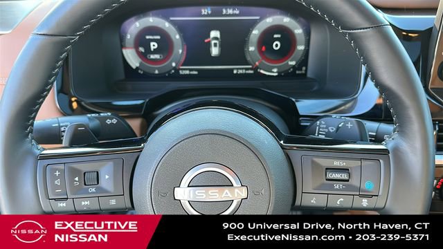 Certified 2025 Nissan Pathfinder Platinum image 12