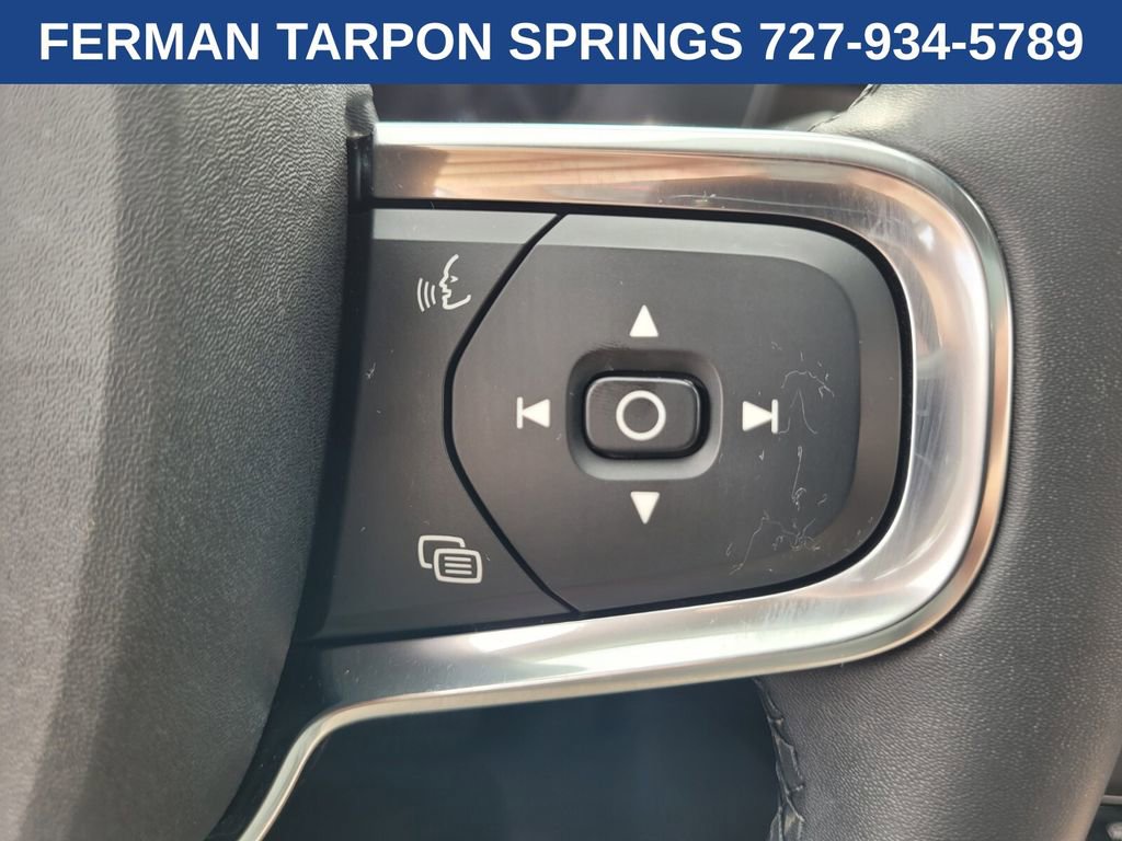 Certified 2024 Volvo XC40 B5 Plus image 31