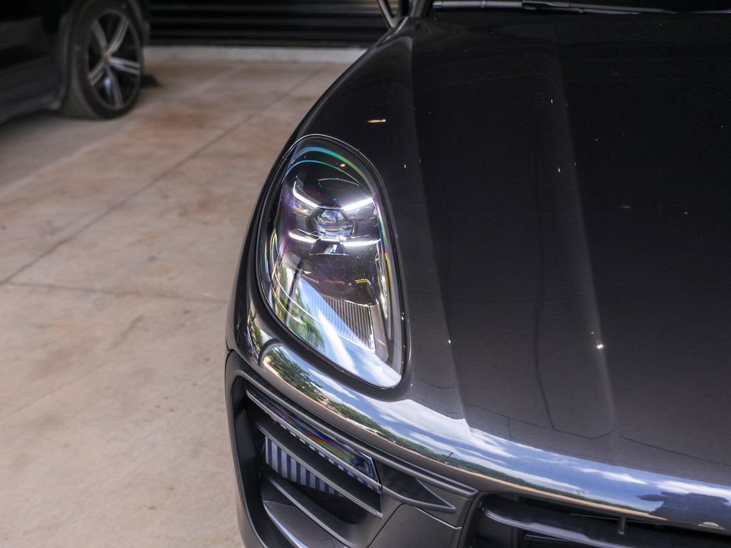 New 2026 Porsche Macan S AWD/4WD image 11