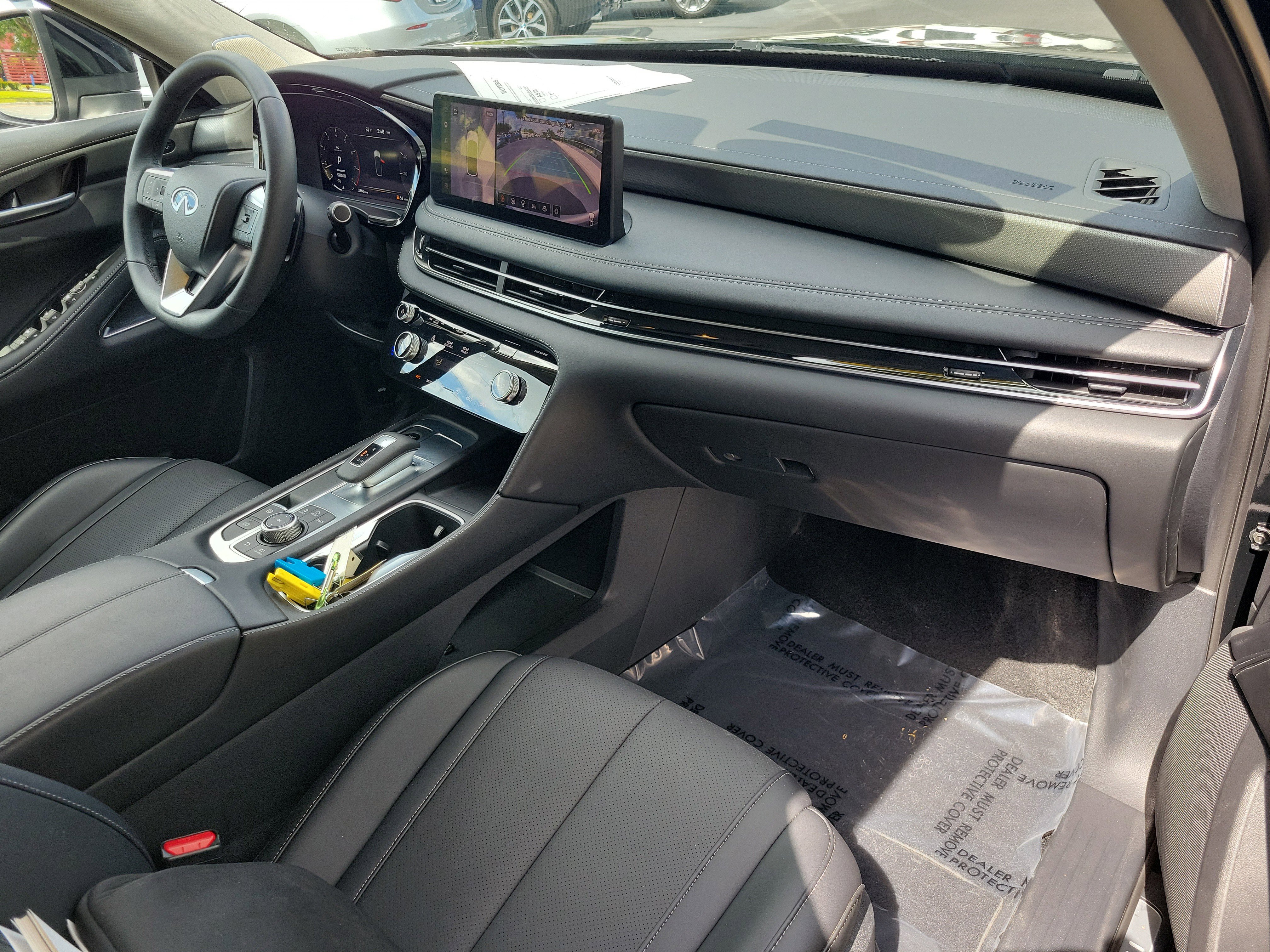 Certified 2026 INFINITI QX60 Luxe w/ Cargo Package FWD image 11