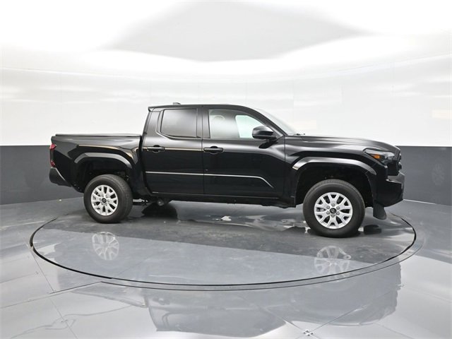 Certified 2025 Toyota Tacoma SR image 17