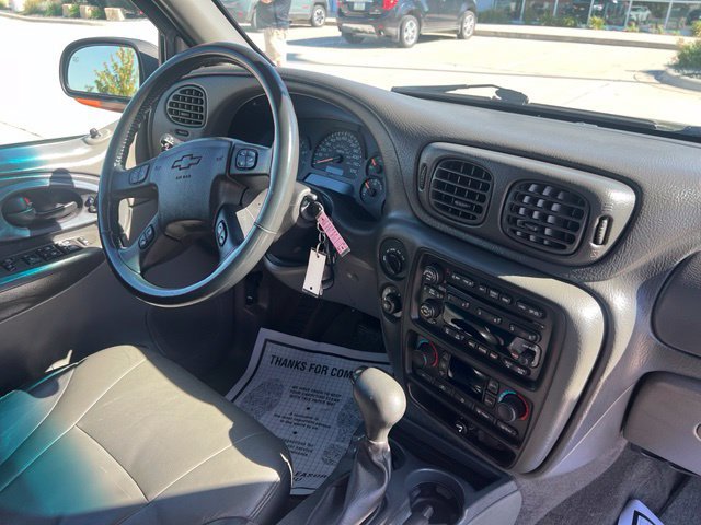 Used 2002 Chevrolet TrailBlazer LTZ AWD/4WD image 11