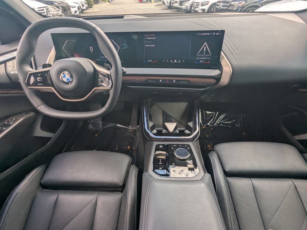 Used 2025 BMW X3 xDrive30i AWD/4WD image 2