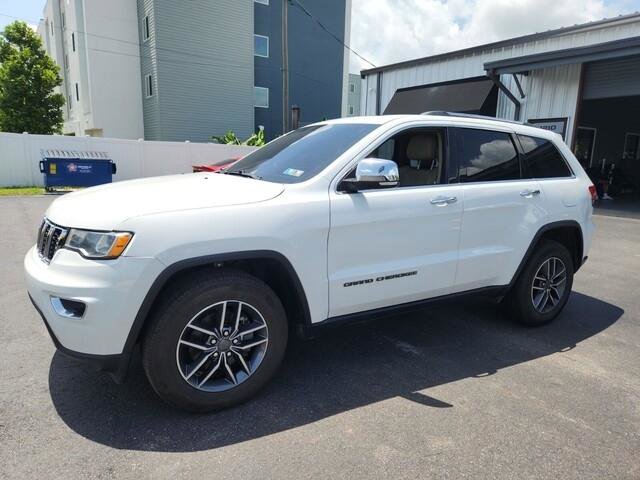 Used 2019 Jeep Grand Cherokee Limited AWD/4WD image 3