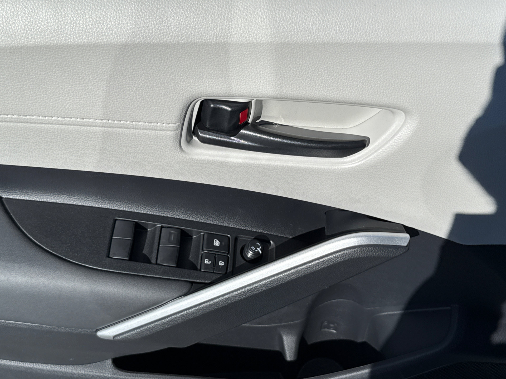 Certified 2026 Toyota Corolla Cross L image 23