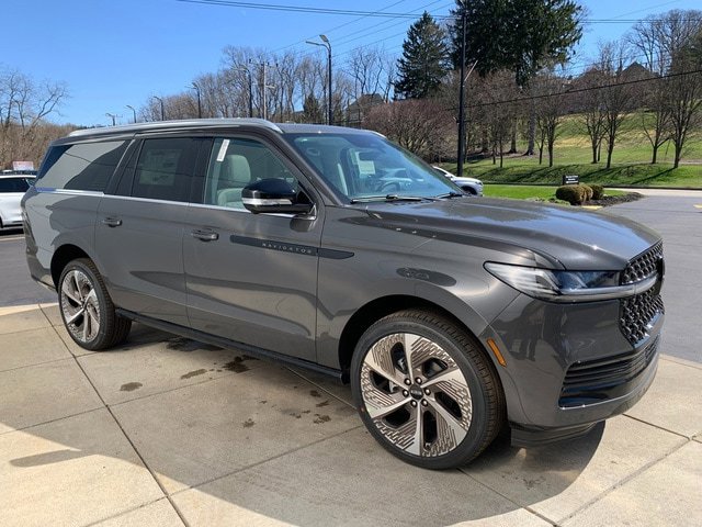 New 2026 Lincoln Navigator L Black Label AWD/4WD image 15