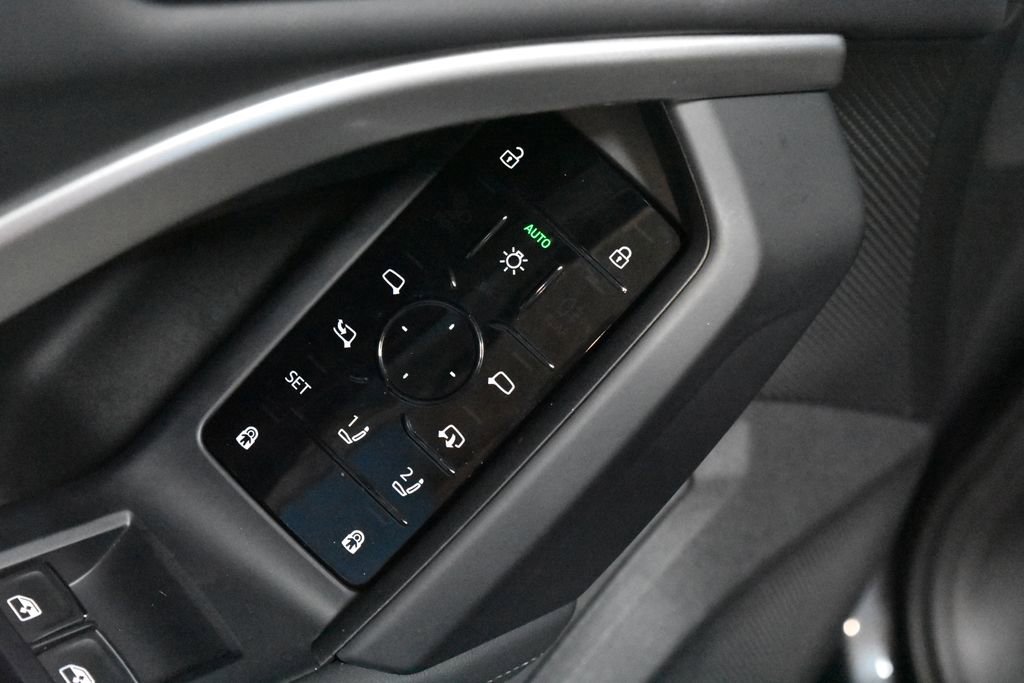 Certified 2025 Audi Q5 2.0T Premium w/ Convenience Package image 5