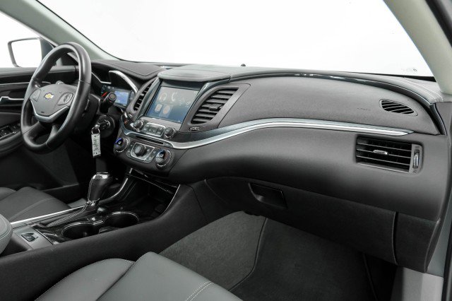 Used 2014 Chevrolet Impala LT w/ Convenience Package image 10